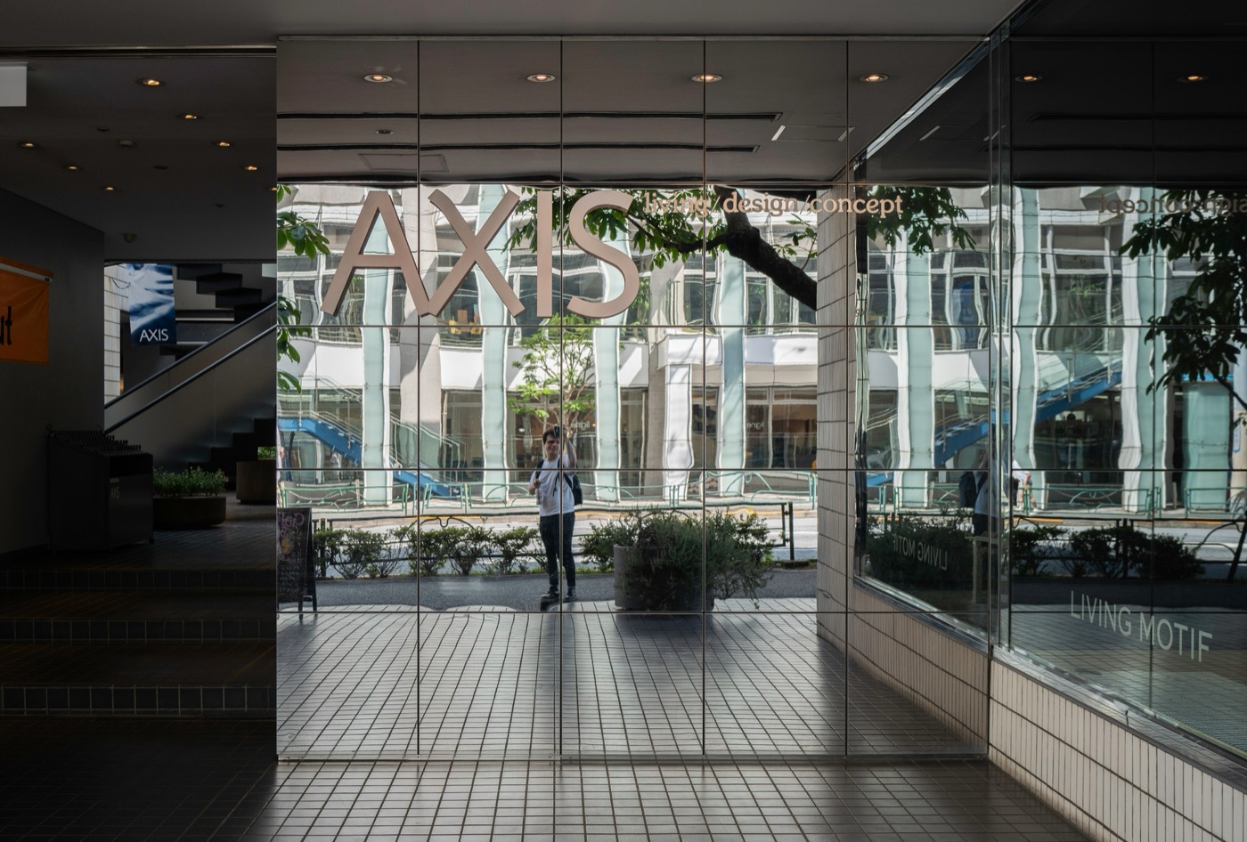 axis design center roppongis creative space photo 4