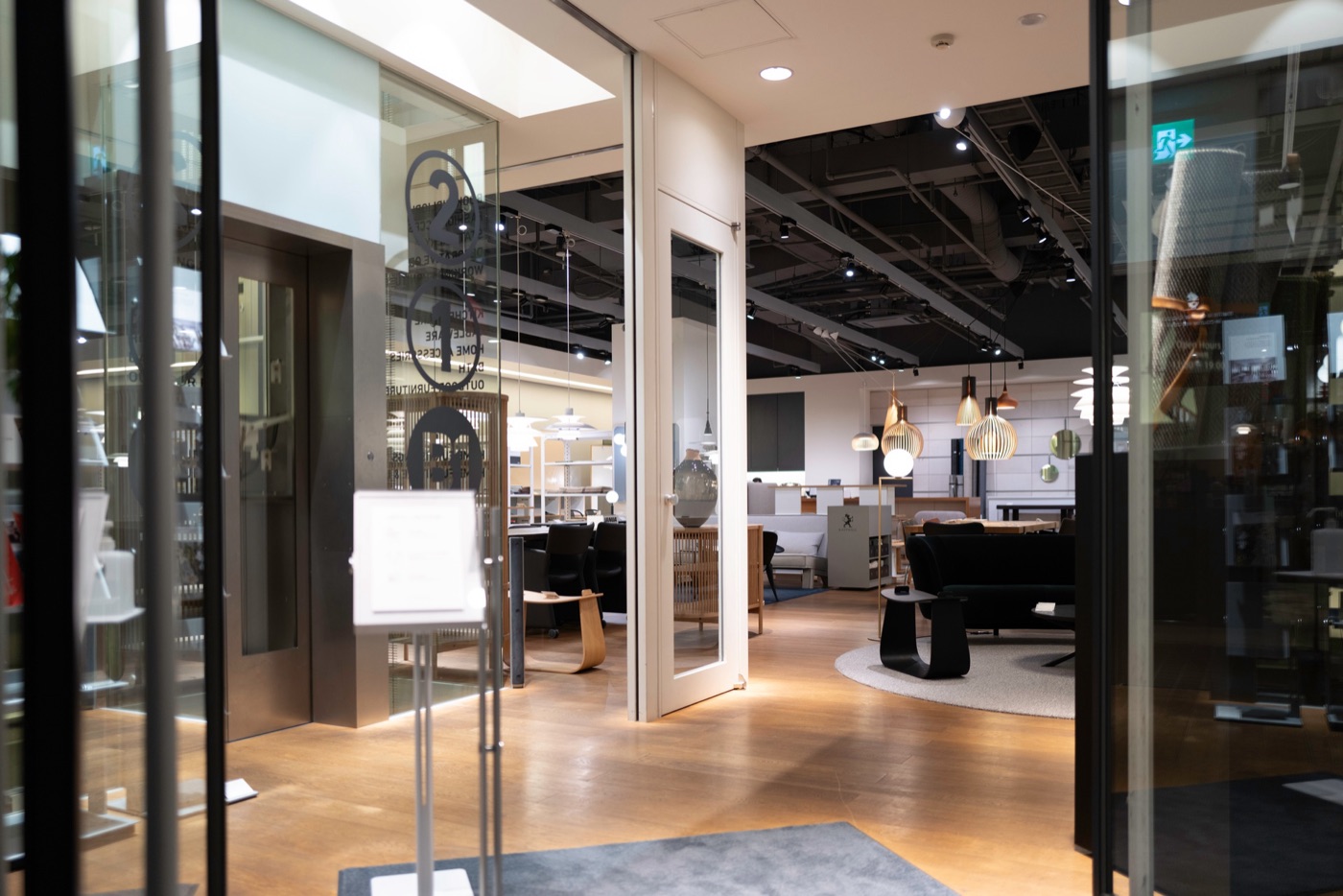 axis design center roppongis creative space photo 9