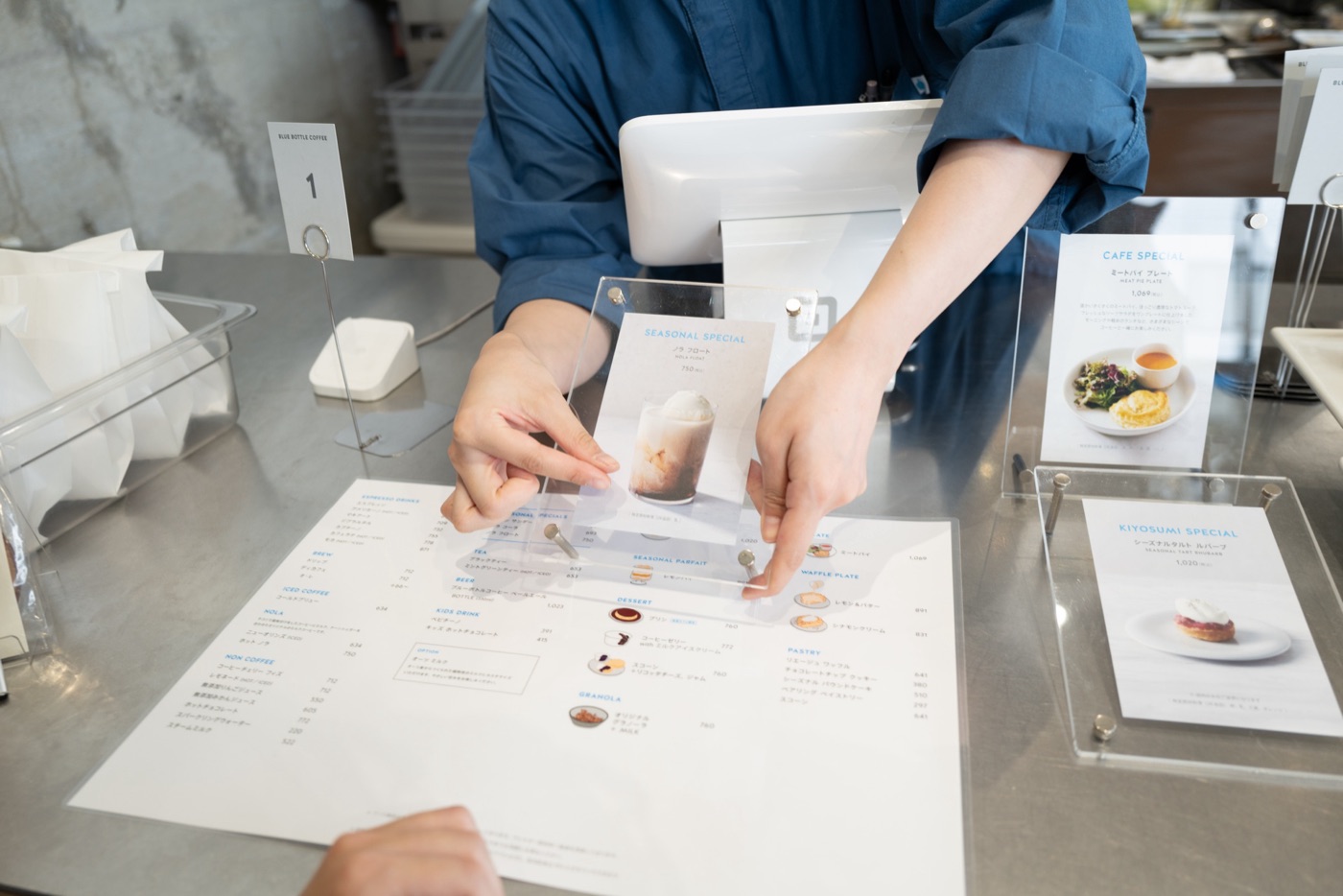 blue bottle coffee in kiyosumi shirakawa photo 5