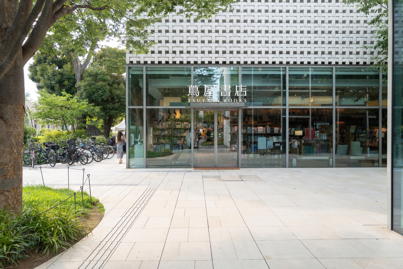 daikanyama t site a literary and architectural marvel photo 6
