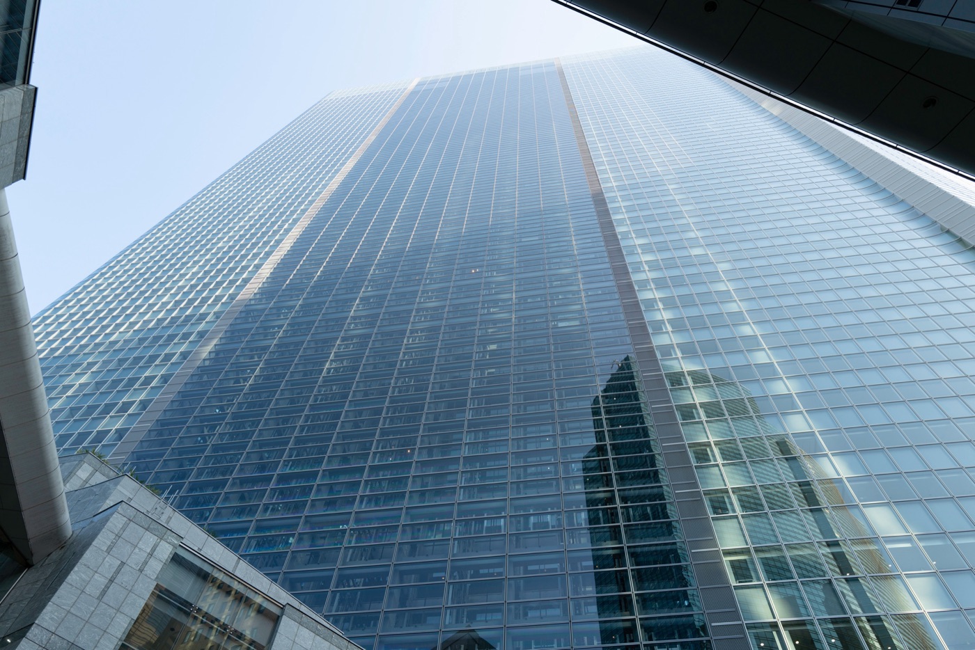 dentsu tower shiodomes architectural icon photo 8