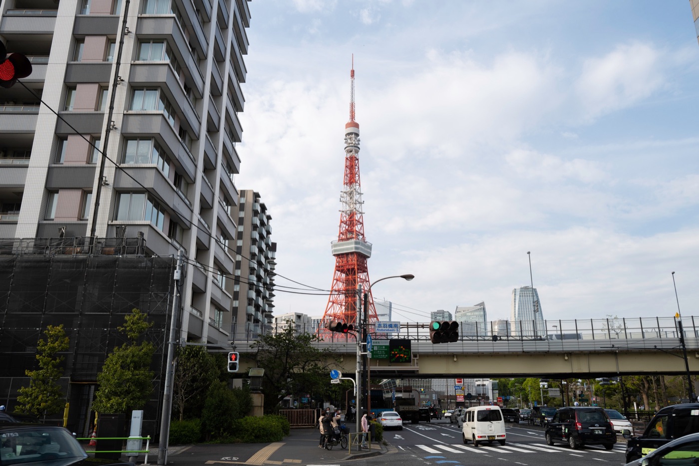 dentsu tower shiodomes architectural icon photo 14