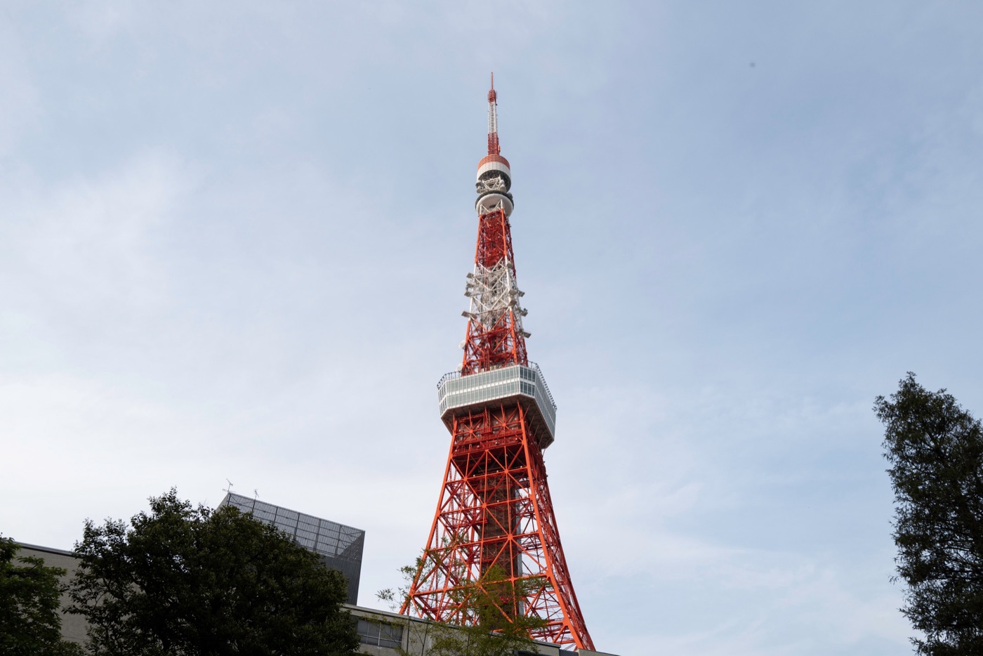 dentsu tower shiodomes architectural icon photo 16