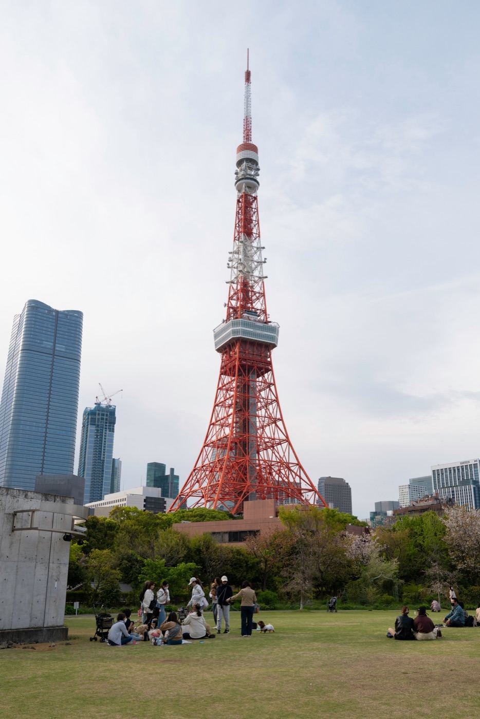 dentsu tower shiodomes architectural icon photo 19