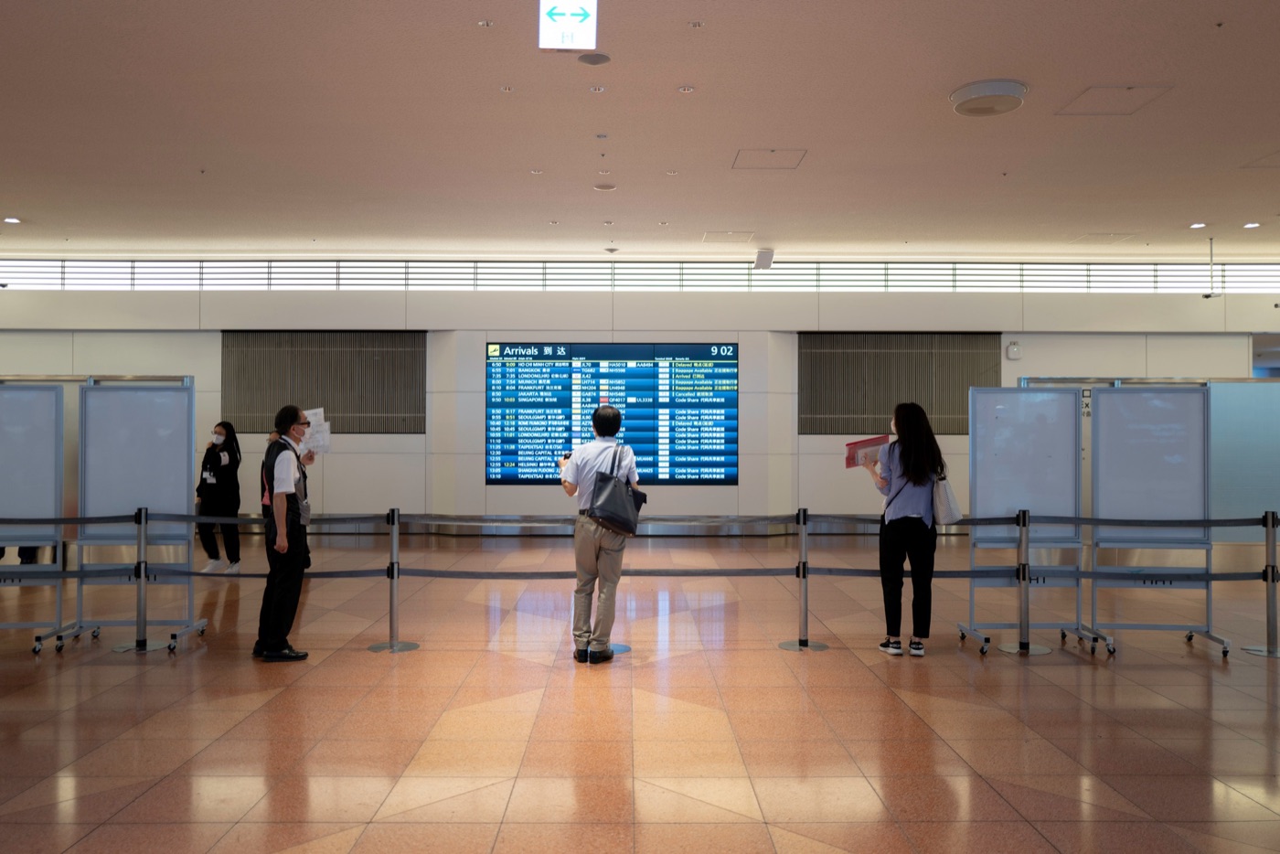 haneda airport photo 1
