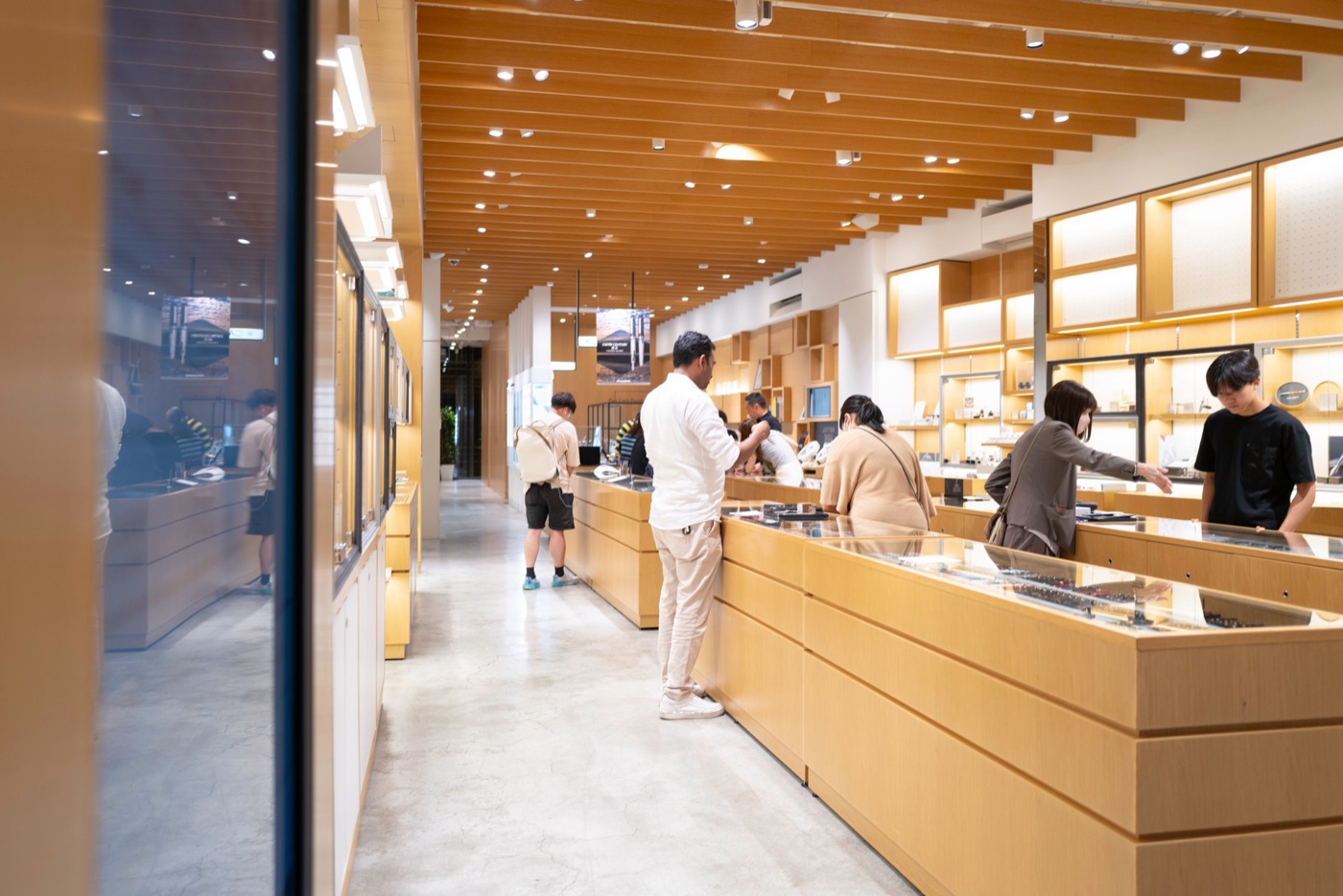 itoya ginzas creative stationery hub photo 5