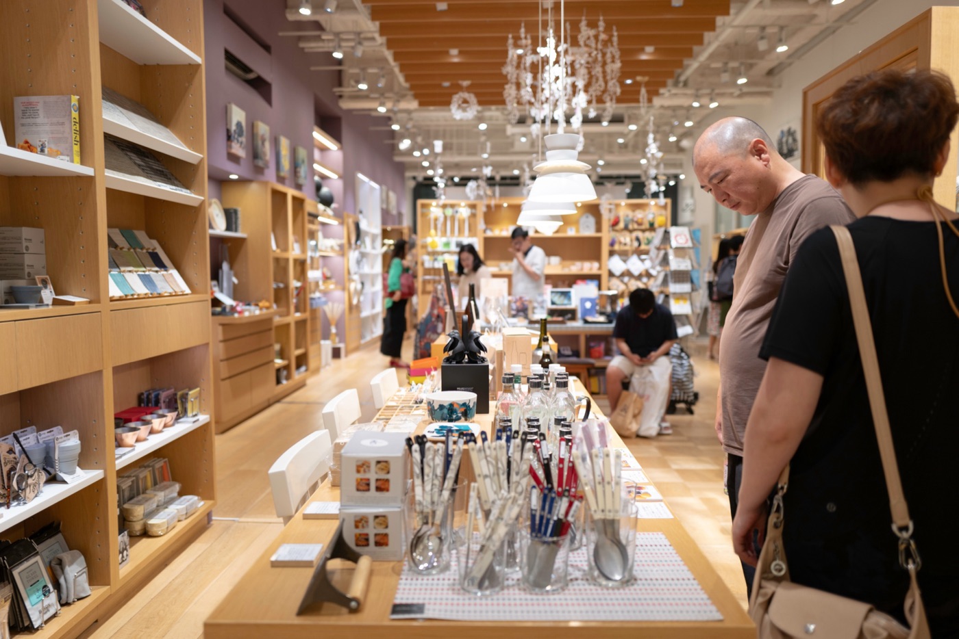 itoya ginzas creative stationery hub photo 6