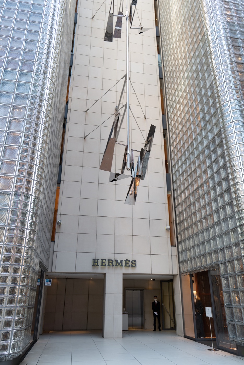 maison hermes renzo pianos architectural marvel in ginza photo 17