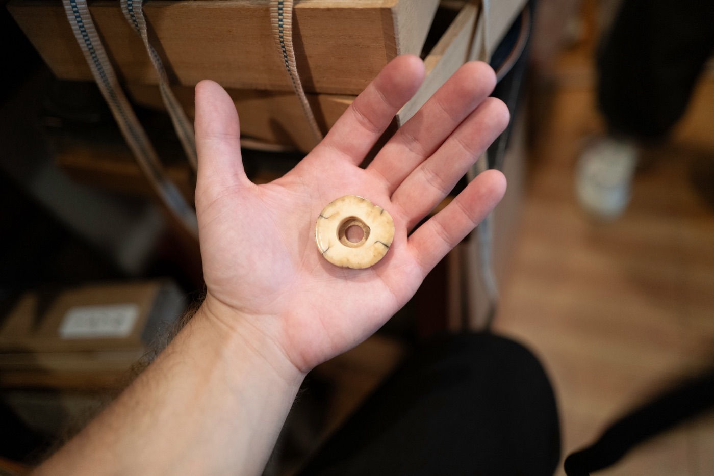netsuke japans miniature sculptures photo 19