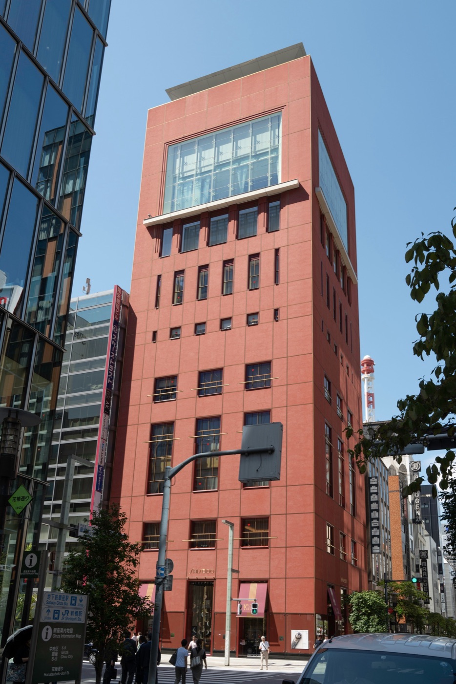 shiseido gallery a hub for contemporary art in ginza photo 1