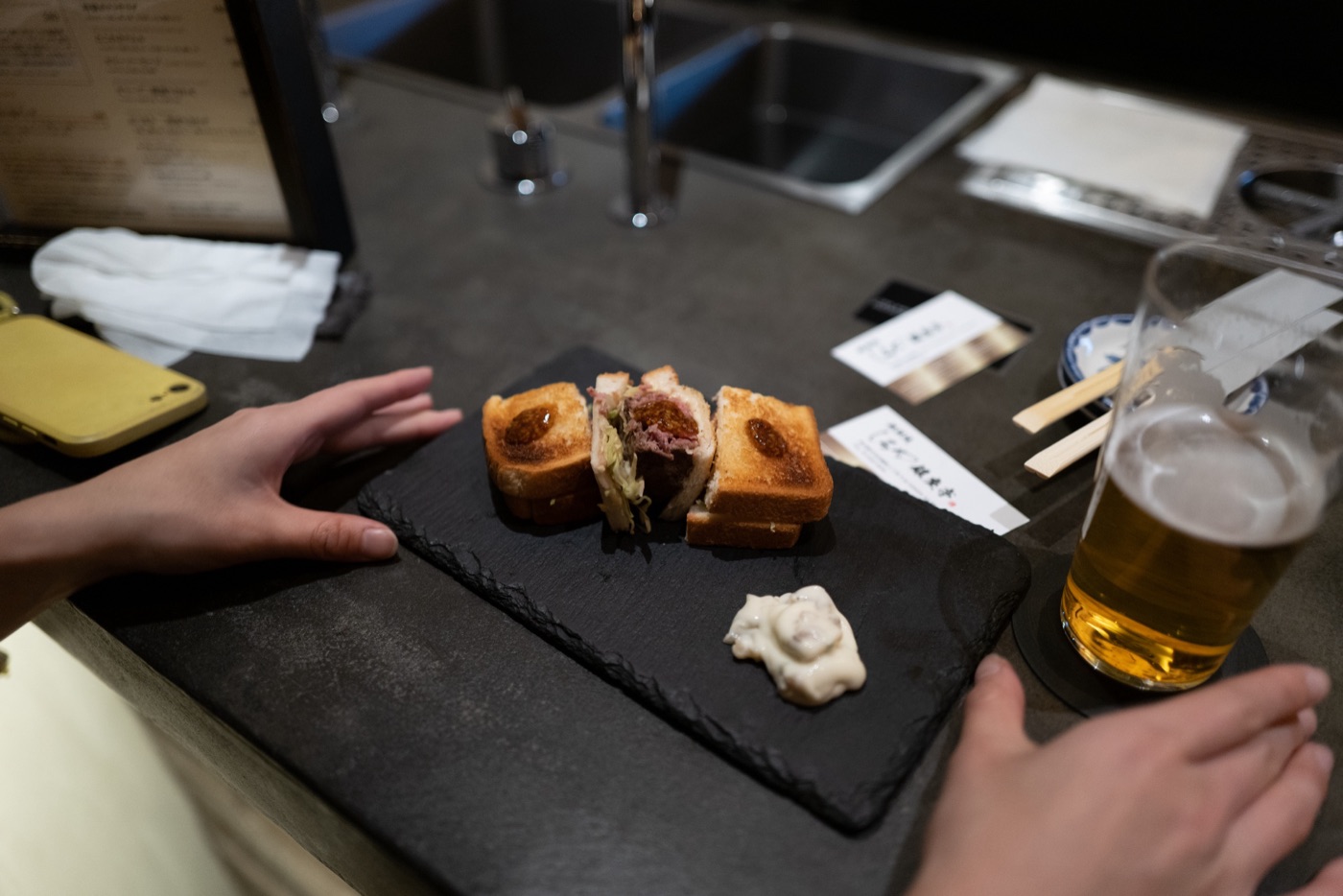 where to drink beer in tokyo ginza sapporo the bar ginza photo 12