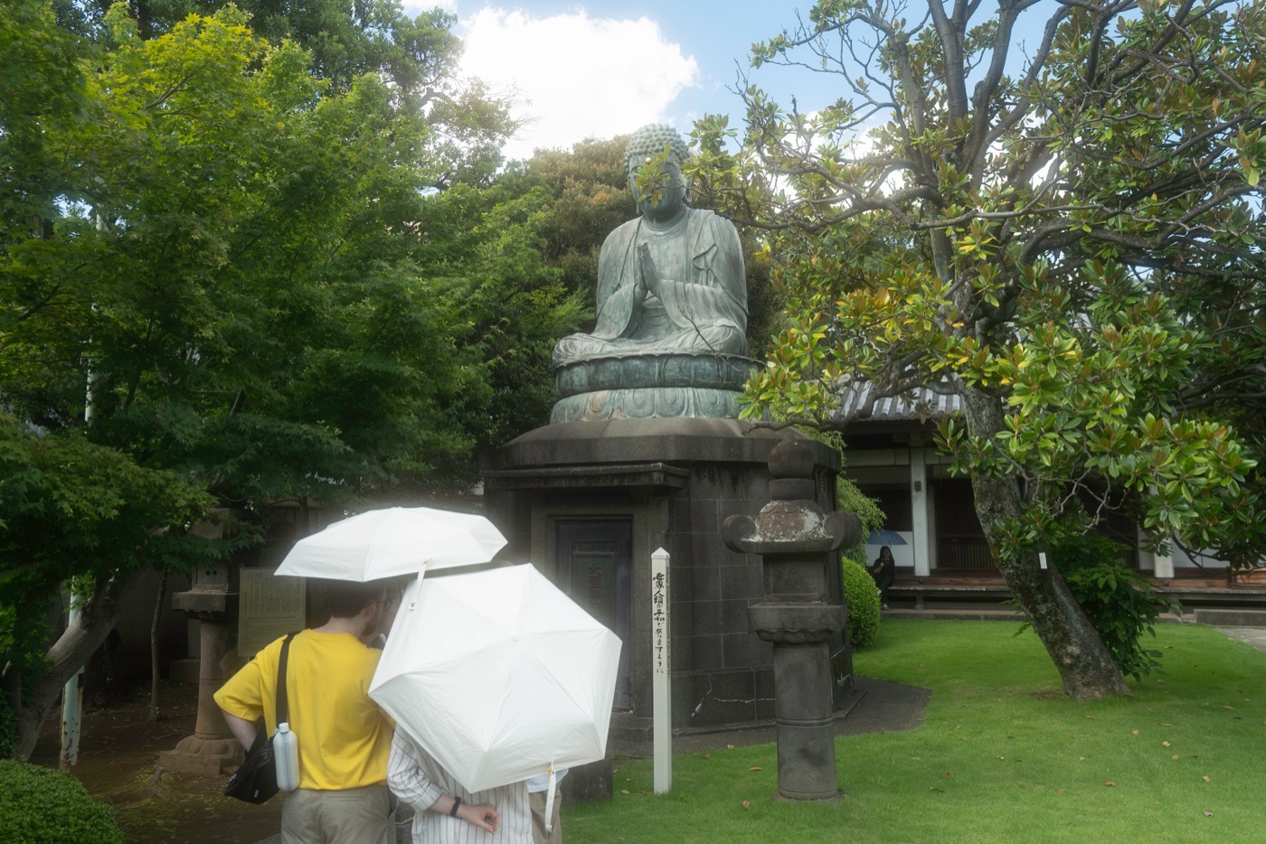 yanaka cemetery a historic haven in tokyo photo 2