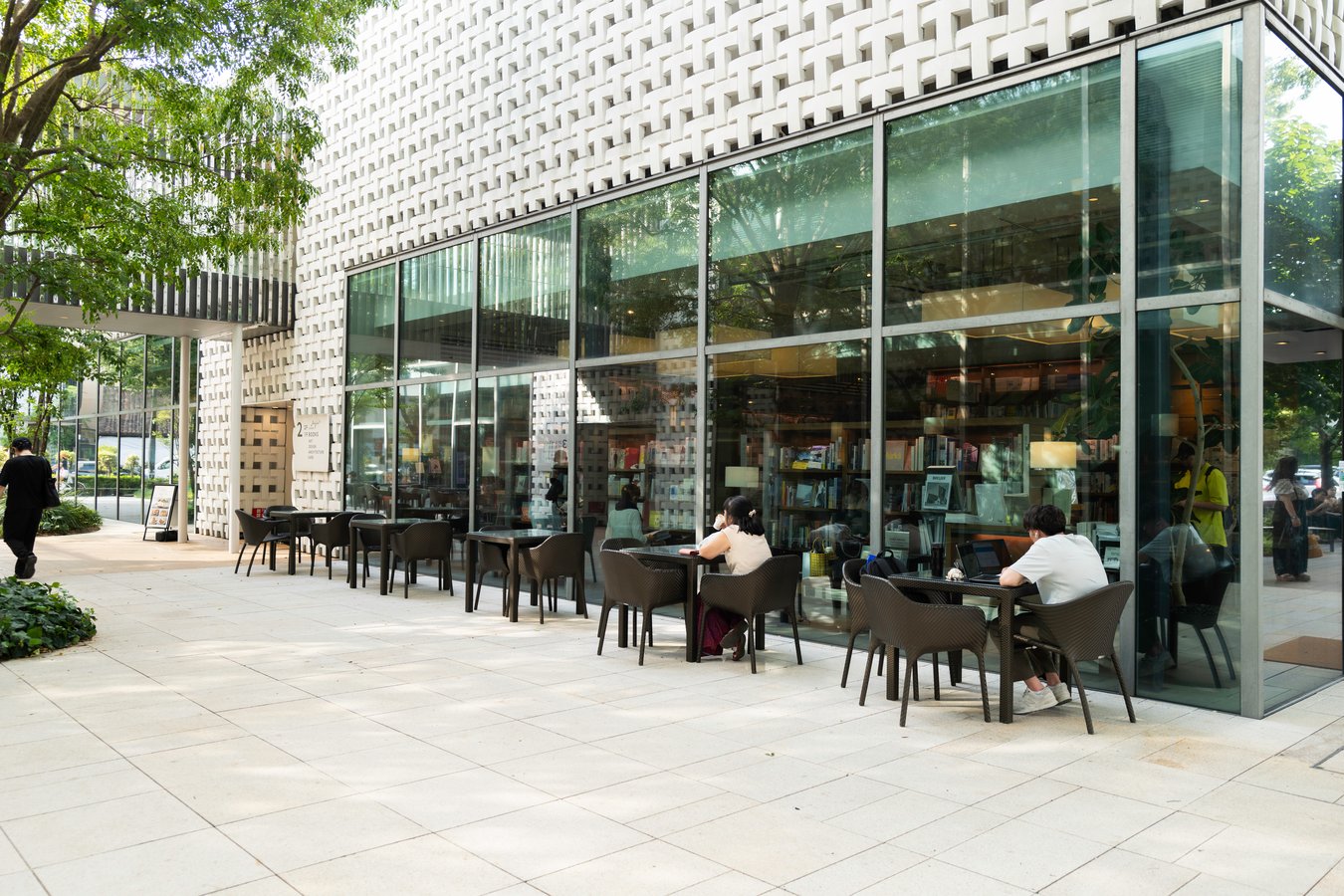 Daikanyama T-Site: A Literary and Architectural Marvel