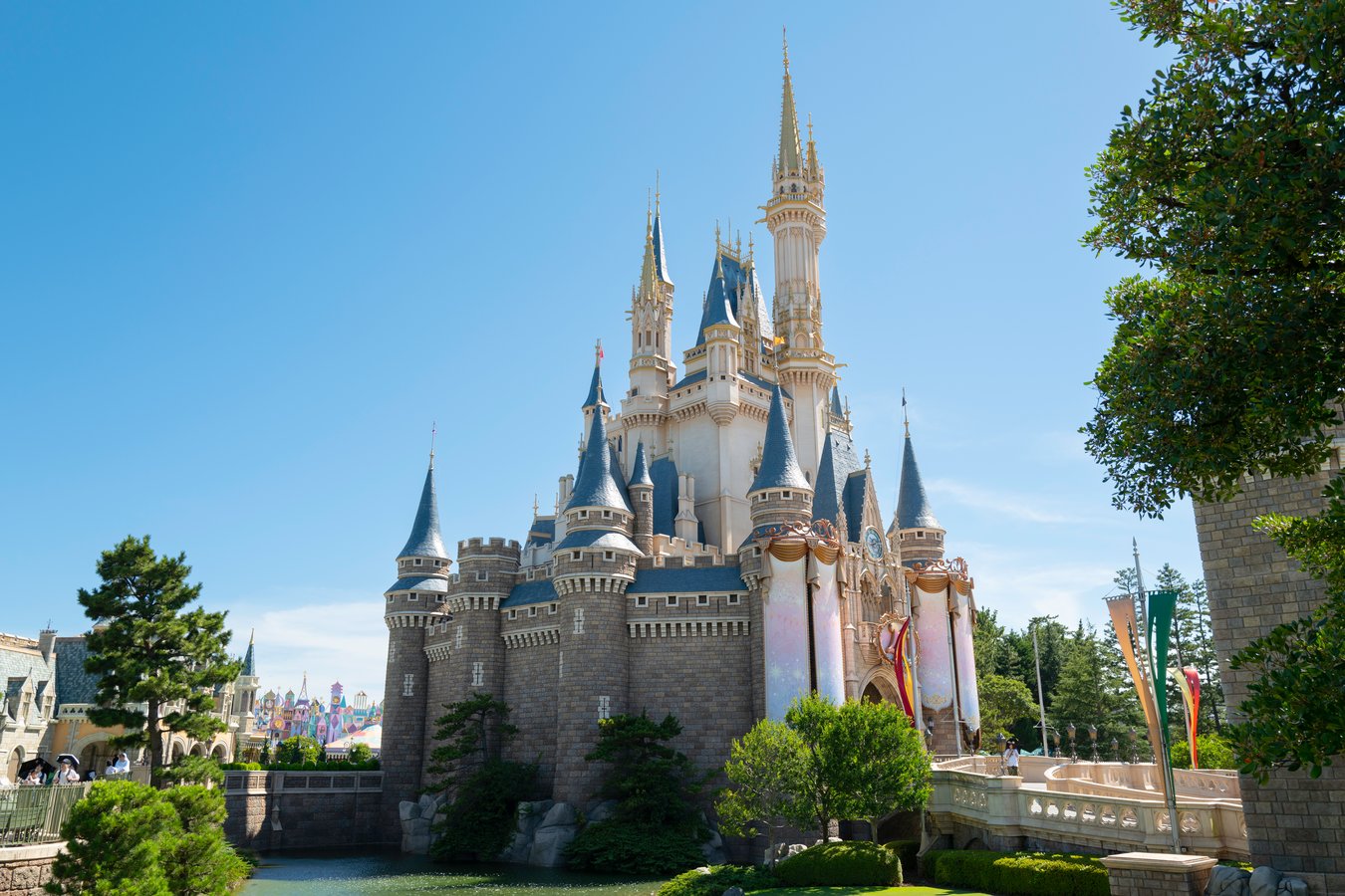 Tokyo Disneyland: Essential Visit Guide